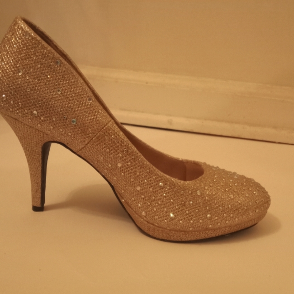 Silver Slippers Gold Sparkle Pumps